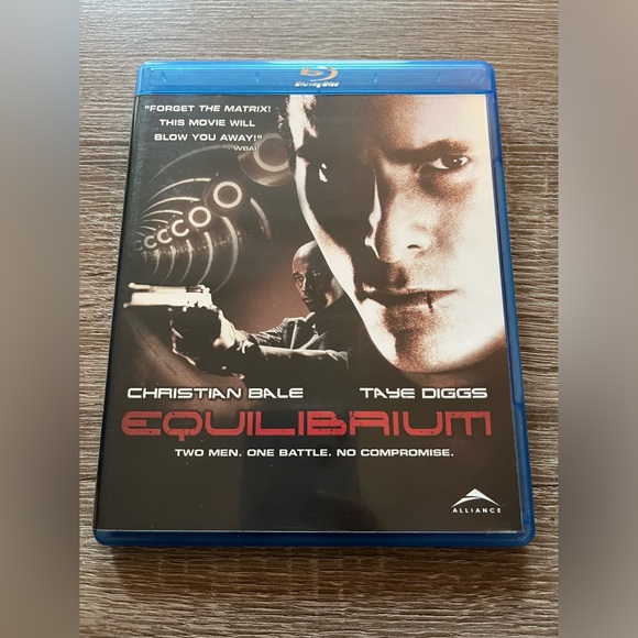 📀 3/$15 or 4/$20 📀 Equilibrium Bluray - Picture 1 of 3